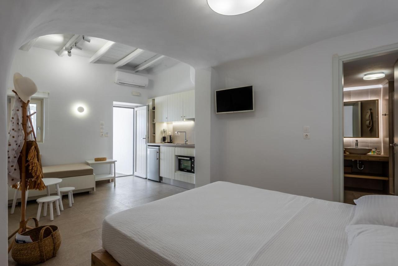 Anemi Suites Adamantas  Екстериор снимка