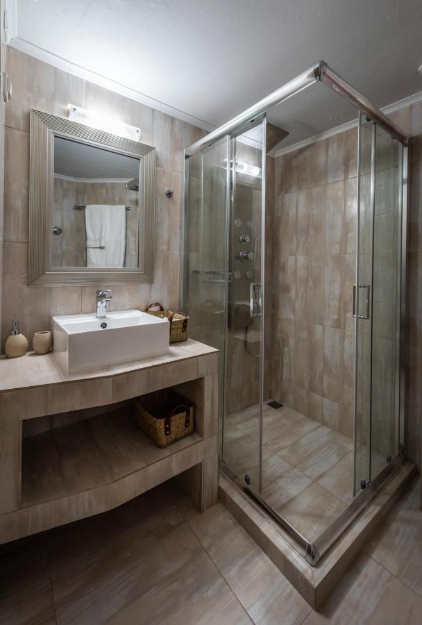 Anemi Suites Adamantas  Екстериор снимка