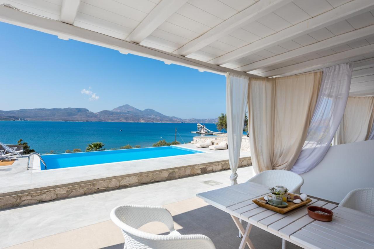 Anemi Suites Adamantas  Екстериор снимка