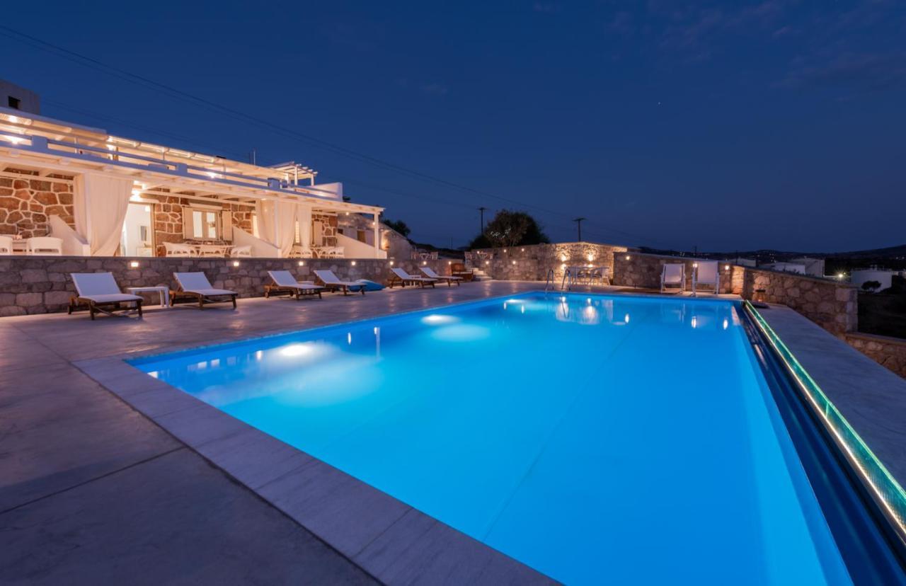 Anemi Suites Adamantas  Екстериор снимка